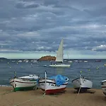 Lets Holidays Centric With Pool In Tossa Apartament *