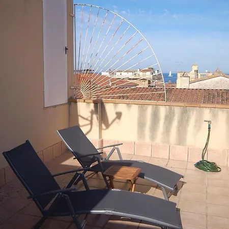 Lets Holidays Centric With Pool In Tossa * Tossa de Mar