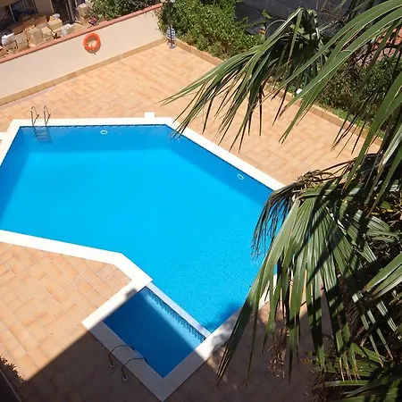 Lets Holidays Centric With Pool In Tossa *