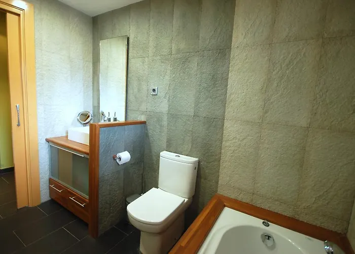 Lets Holidays Centric With Pool In Tossa 아파트